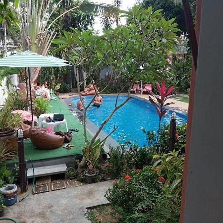 อยู่สบาย เรสซิเดนซ์ Hotel Maret ภายนอก รูปภาพ